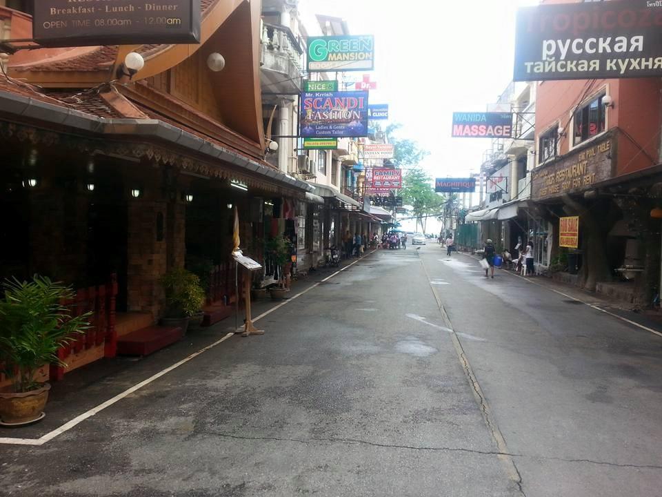 Tropicoza Hostel Patong ภายนอก รูปภาพ