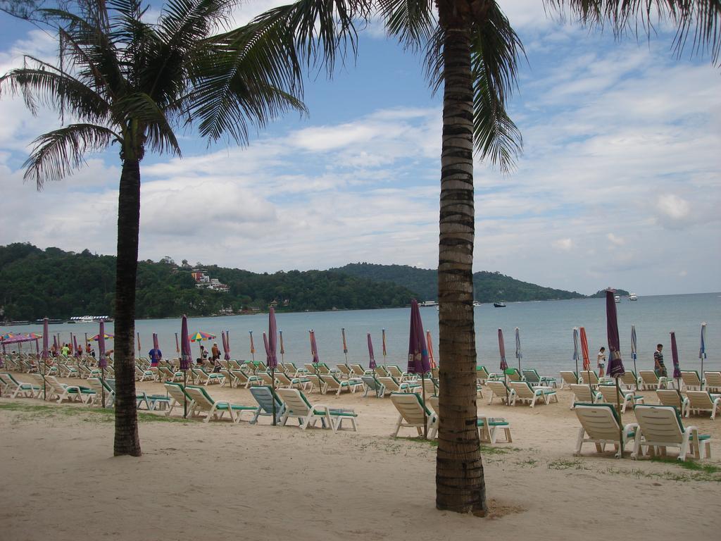 Tropicoza Hostel Patong ภายนอก รูปภาพ