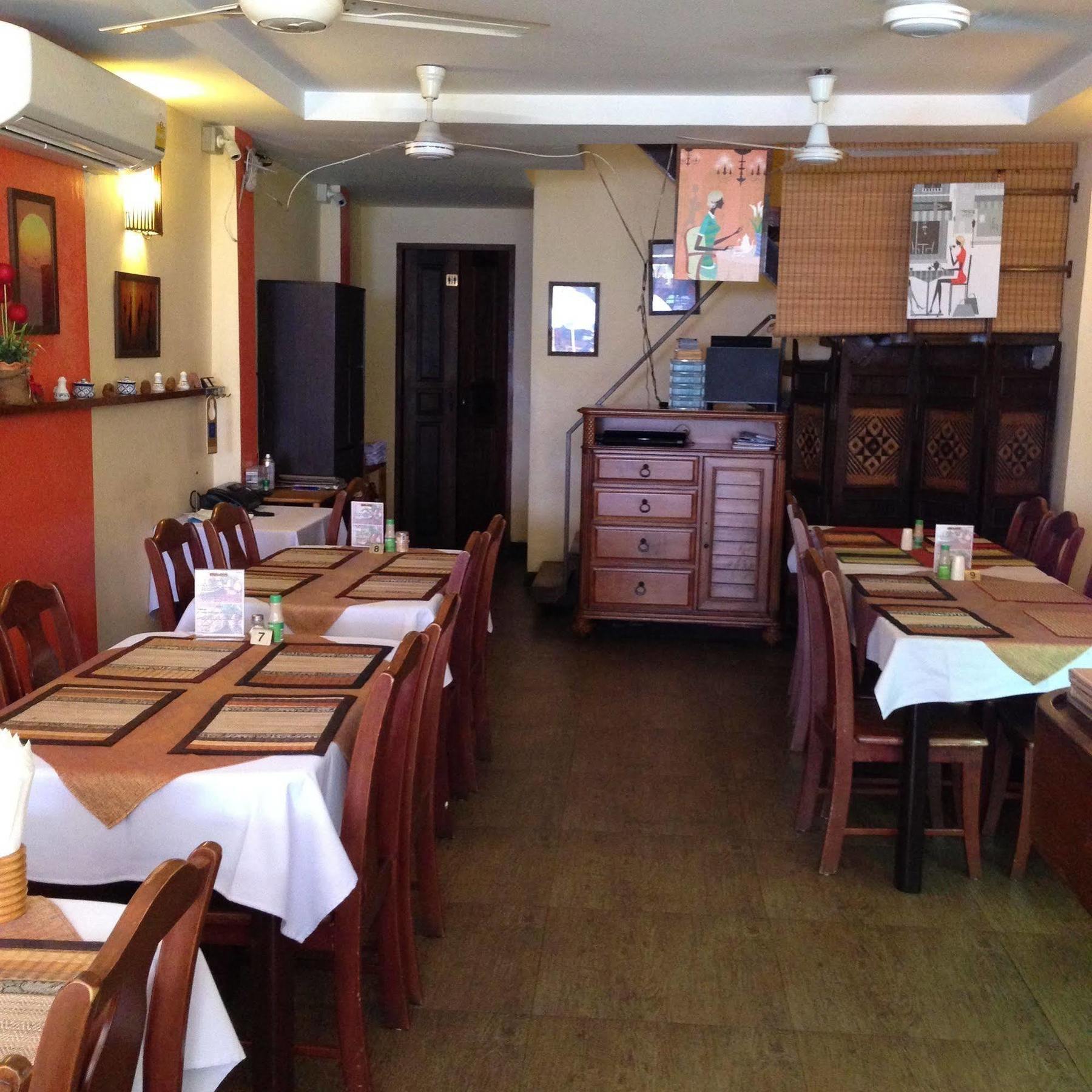 Tropicoza Hostel Patong ภายนอก รูปภาพ